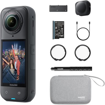 Комплект Insta360 X5 Essentials Bundle - водонепроницаемая экшн-камера 8K 360°, превосходная съемка в условиях низкой освещенности, эффект невидимой селфи-палки, прочный и сменный объектив, 3 часа работы от батареи 1000030049