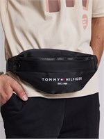 Сумка на плечо от Tommy Hilfiger 1000041789