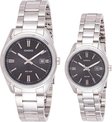 Набор аналоговых парных часов Casio His and Hers из нержавеющей стали с черным циферблатом [MTP/LTP-1302D-1A1V] 1000007557 - фото 530268
