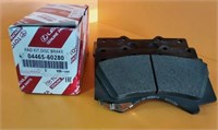 Передние тормозные колодки TOYOTA LAND CRUISER (04465-60280) 47813