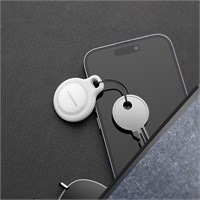 Airtag - это умный брелок, который работает как Bluetooth метка, смарт трекер и GPS. Он доступен в белом цвете 1000024631