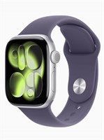 Apple Watch Series 11 GPS с корпусом из серебристого алюминия и фиолетовым спортивным ремешком, размер S/M, представляют собой умные часы 1000026492