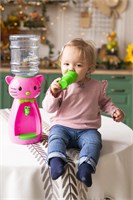 Акваняня представляет собой розовую кошку с салатовым цветом 1000026887