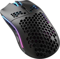 Беспроводная игровая мышь Glorious Gaming Model O — сверхлегкая, 69 г, сотовая конструкция, RGB-подсветка, подходит для использования как правой, так и левой рукой, беспроводная связь 2,4 ГГц без задержек, до 71 часа работы от батареи — матовый черный 1000036748